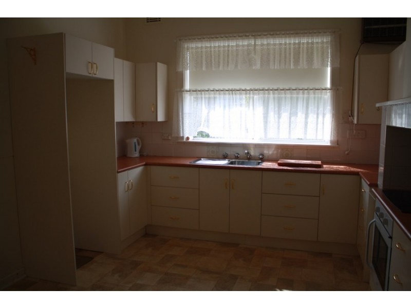 15 Seebohm Street, Tantanoola SA 5280