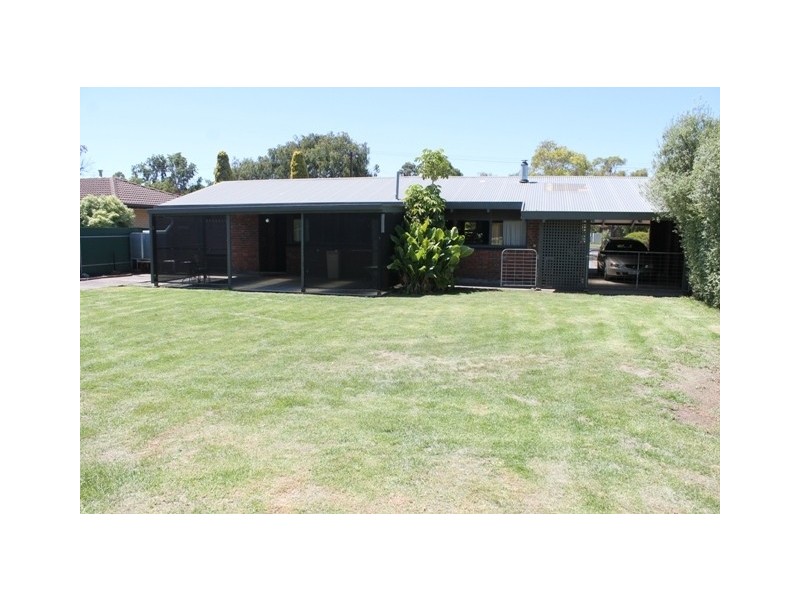 33 Fifth Street, Millicent SA 5280