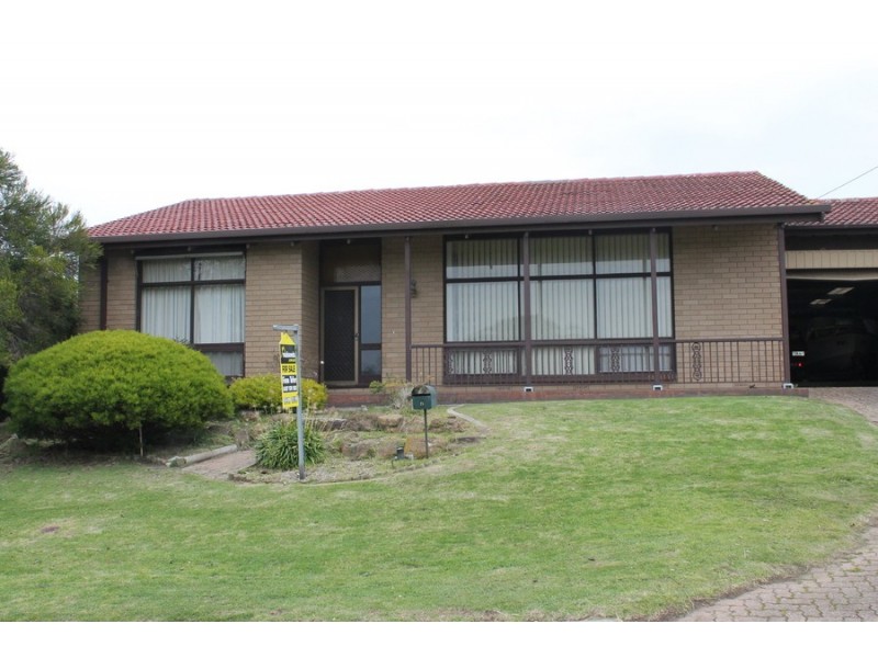 8 Hutchesson Street, Millicent SA 5280