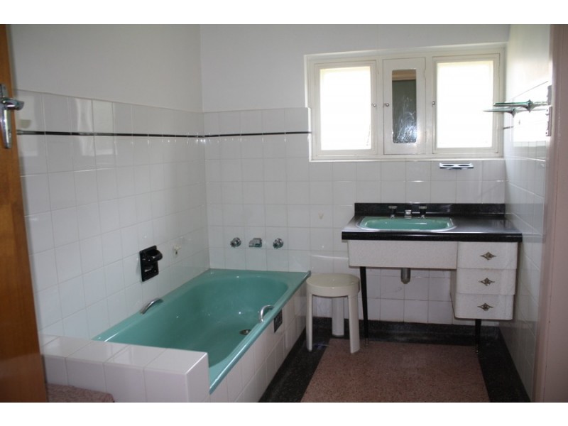 8 Randall Street, Tantanoola SA 5280