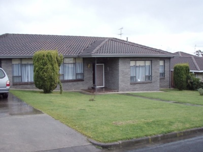 4 Degaris Street, Mount Gambier SA 5290