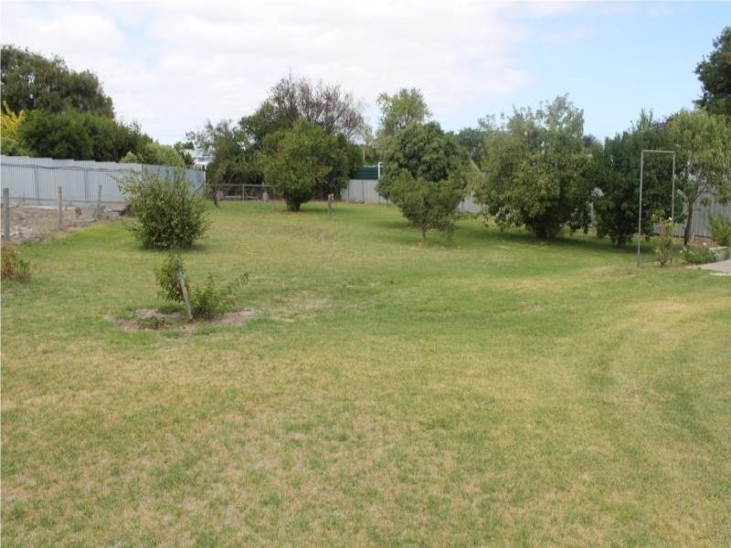 3 White Street, Millicent SA 5280