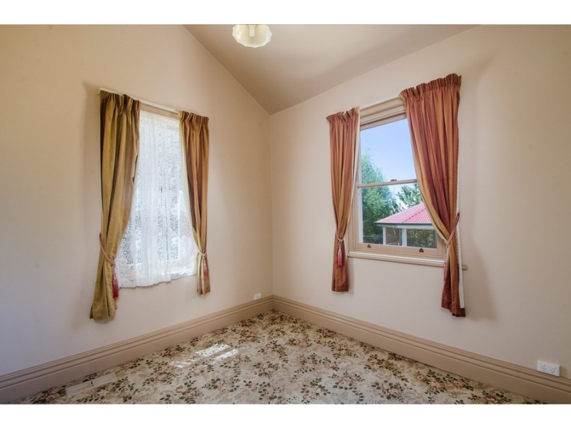 8 Wyatt Street, Mount Gambier SA 5290