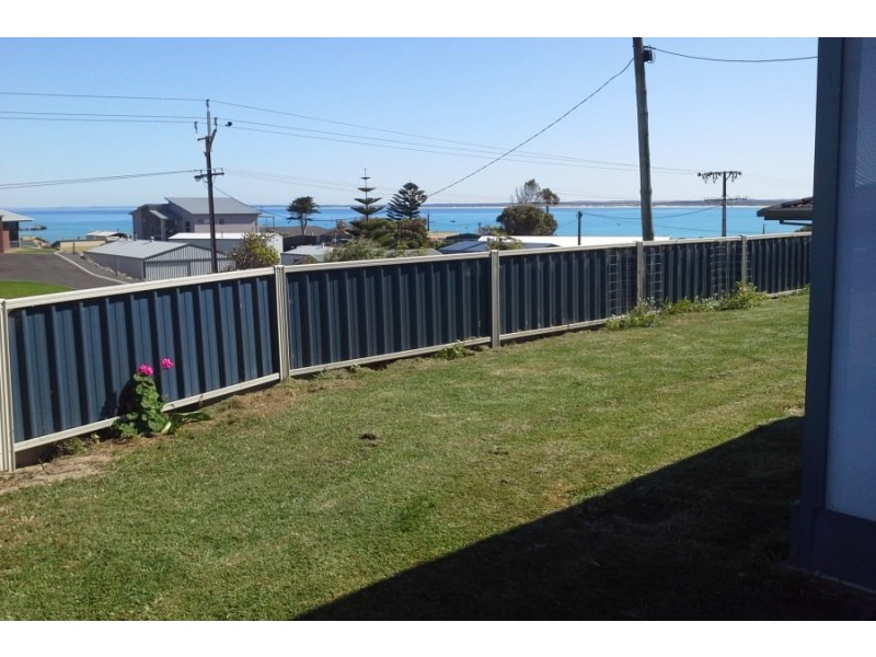 17 Cape Buffon Drive, Southend SA 5280