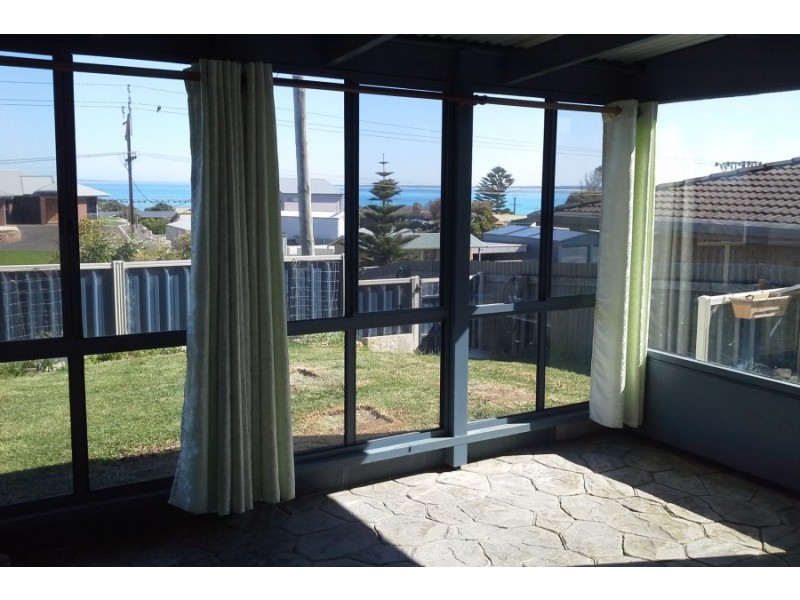 17 Cape Buffon Drive, Southend SA 5280