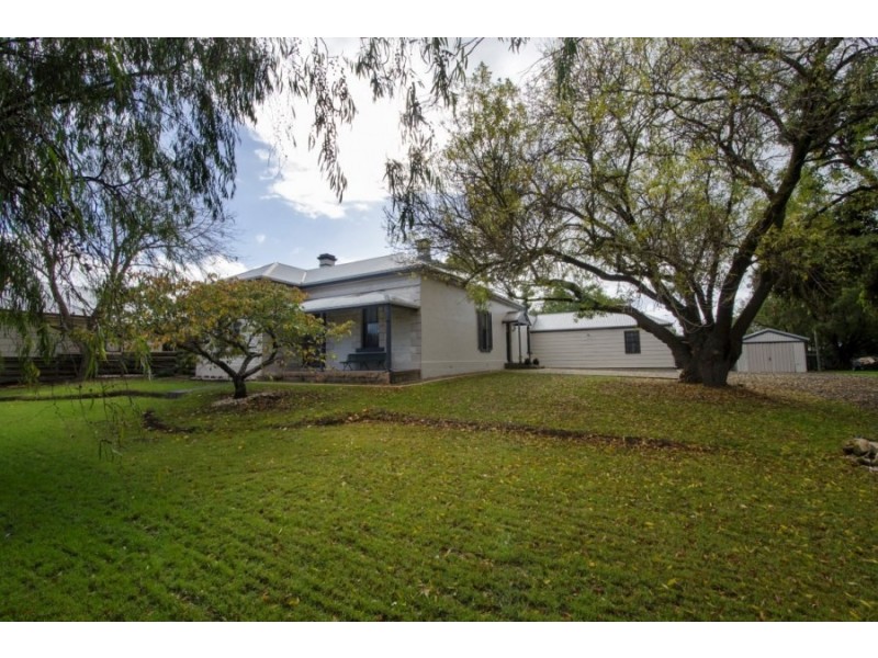 4 Queens Avenue, Mount Gambier SA 5290