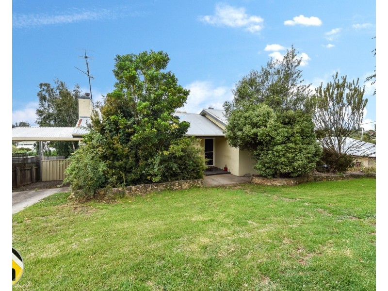 8 Holloway Crescent, Mount Gambier SA 5290