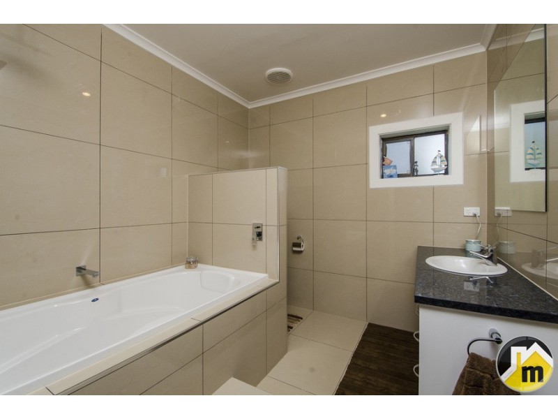 8 Hillcrest Avenue, Mount Gambier SA 5290