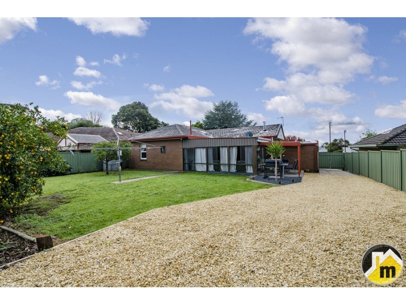 8 Hillcrest Avenue, Mount Gambier SA 5290