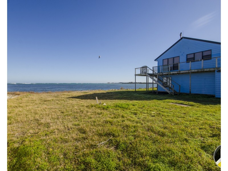 36 Newton Road, Pelican Point SA 5291