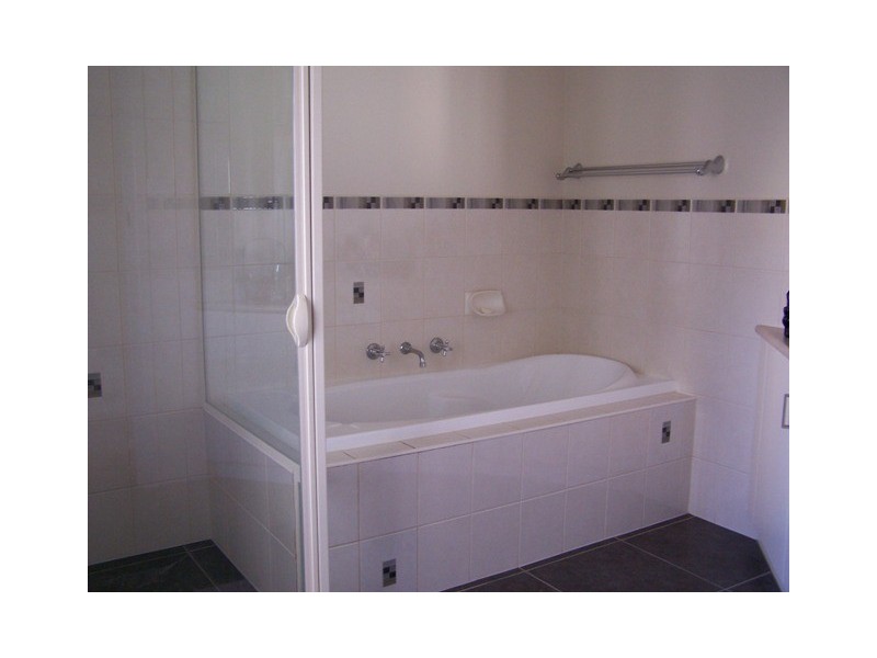 32 Ridge Terrace, Millicent SA 5280