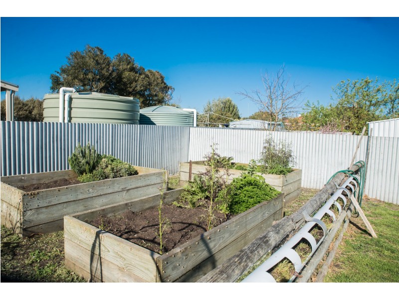 12 North Terrace, Tantanoola SA 5280