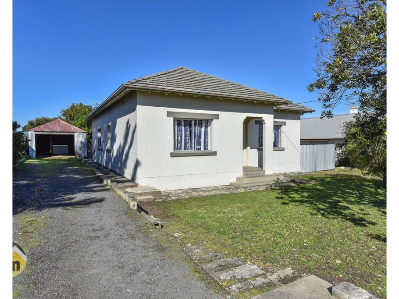 18 Elizabeth Street, Millicent SA 5280