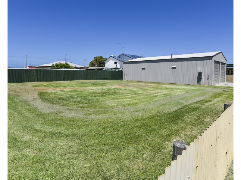 67 Elizabeth Street, Port Macdonnell SA 5291