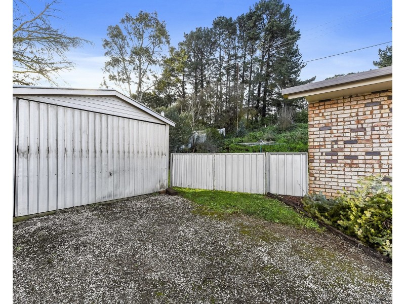 2 Neville Avenue, Mount Gambier SA 5290