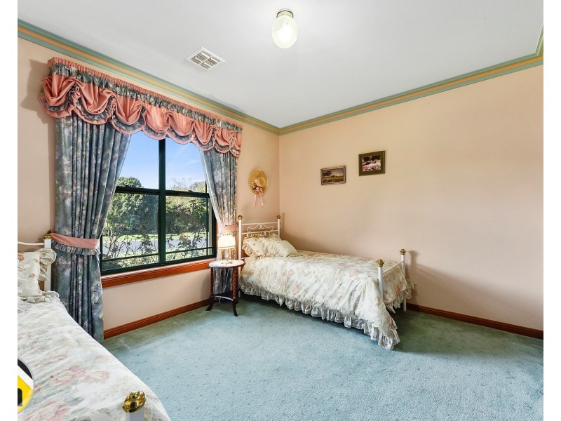 8 Westlands Court, Mount Gambier SA 5290