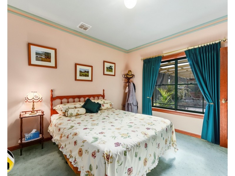 8 Westlands Court, Mount Gambier SA 5290