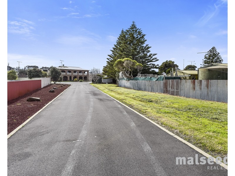 22 Kuhl Drive, Racecourse Bay SA 5291