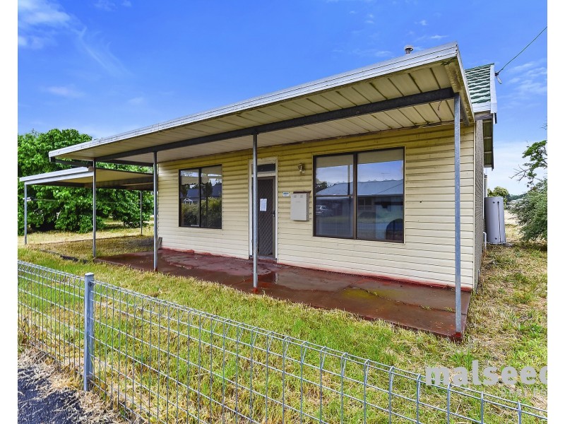27 Clarke Street, Penola SA 5277