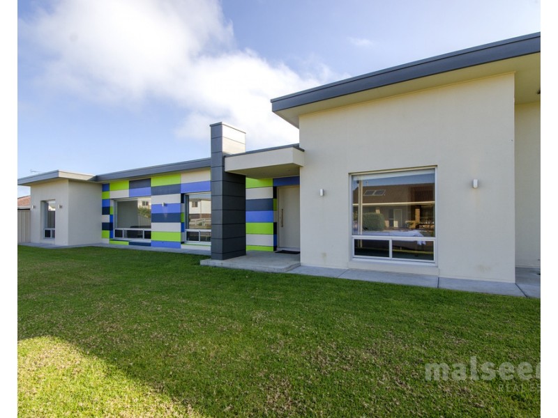 86 Meylin Street, Port Macdonnell SA 5291
