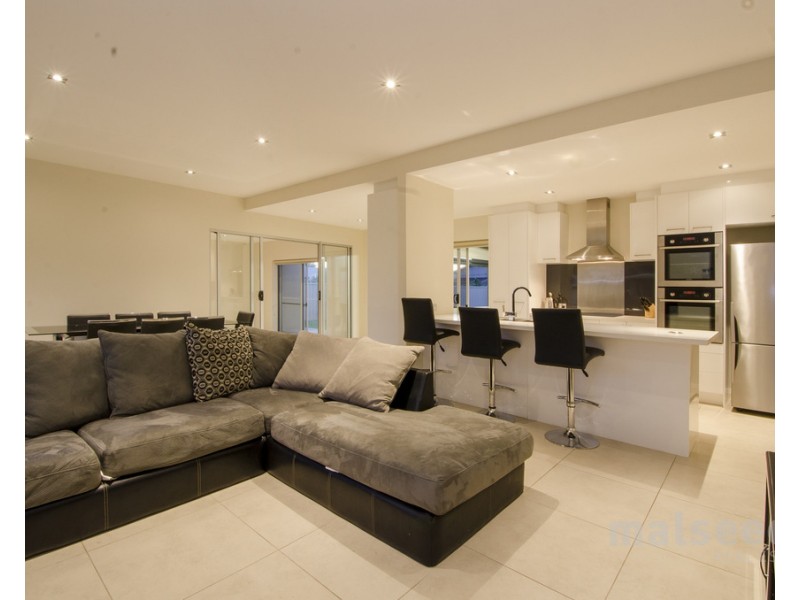 86 Meylin Street, Port Macdonnell SA 5291