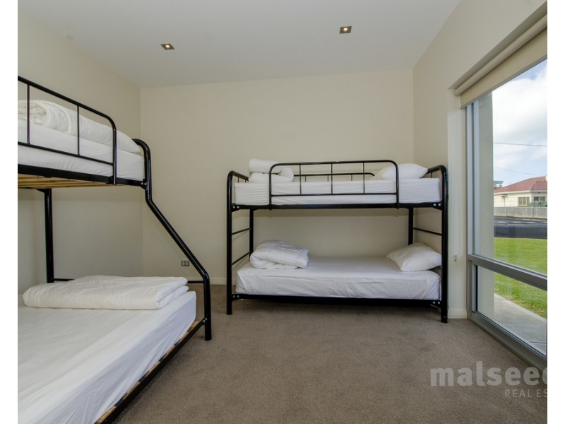 86 Meylin Street, Port Macdonnell SA 5291