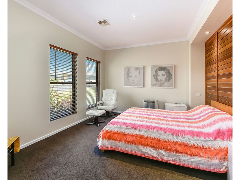 11 Colonel Light Place, Mount Gambier SA 5290