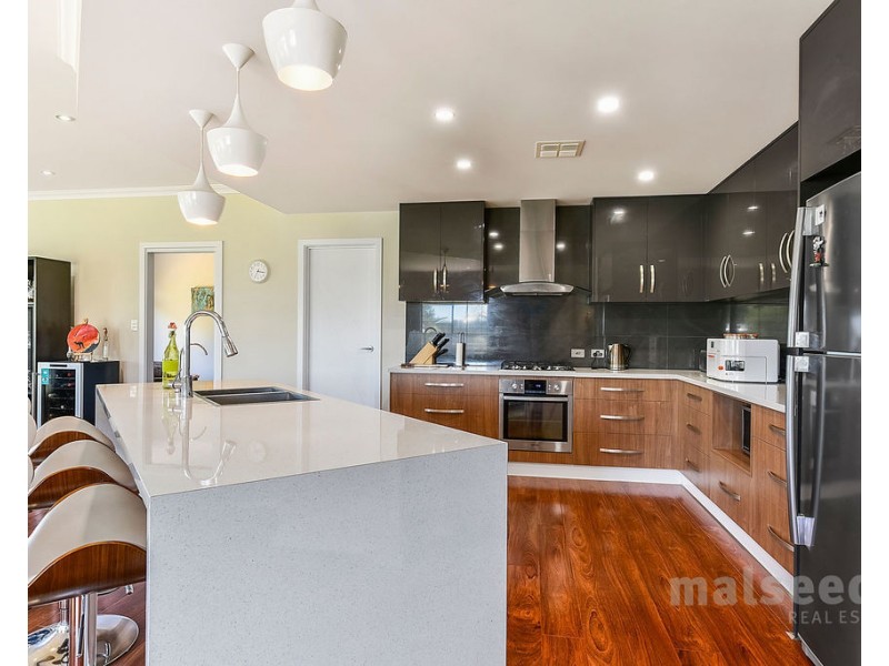 11 Colonel Light Place, Mount Gambier SA 5290