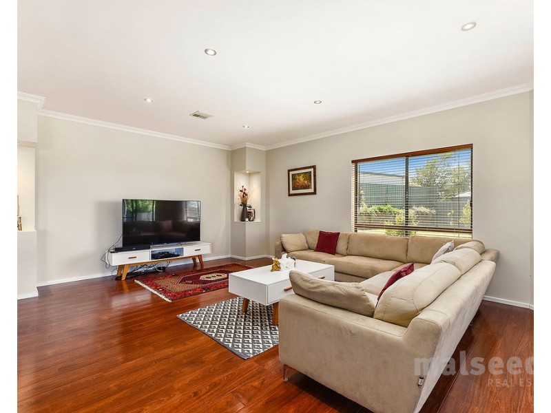 11 Colonel Light Place, Mount Gambier SA 5290