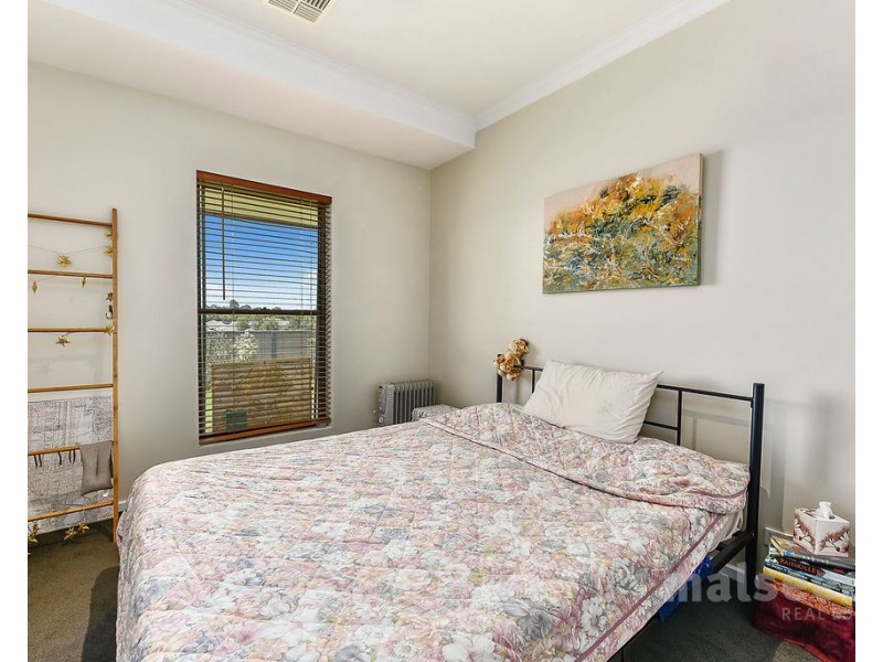 11 Colonel Light Place, Mount Gambier SA 5290