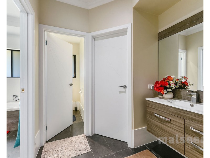 11 Colonel Light Place, Mount Gambier SA 5290