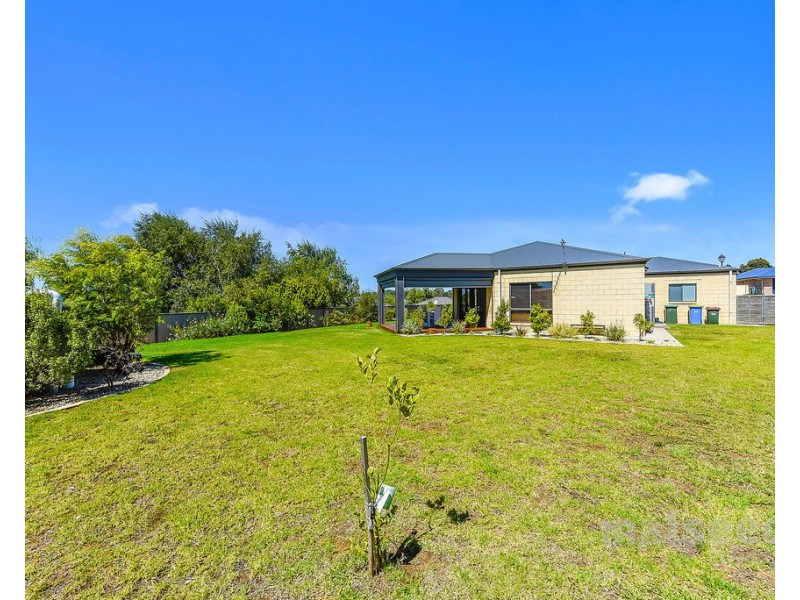 11 Colonel Light Place, Mount Gambier SA 5290