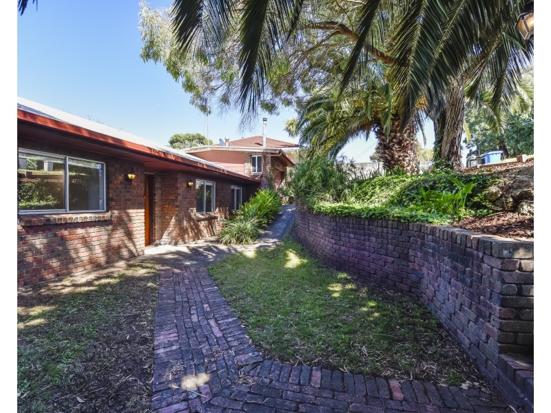 15 Sinclair Street, Mount Gambier SA 5290