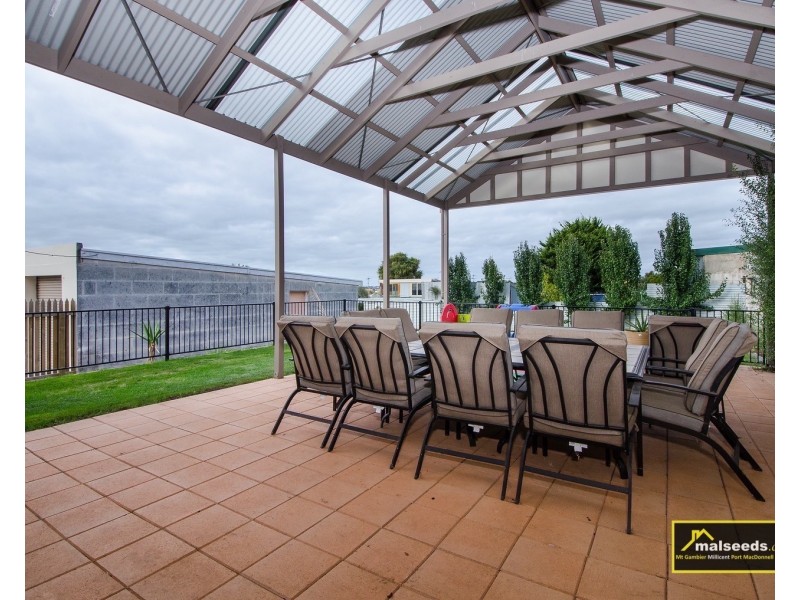 1 Bond Street, Mount Gambier SA 5290