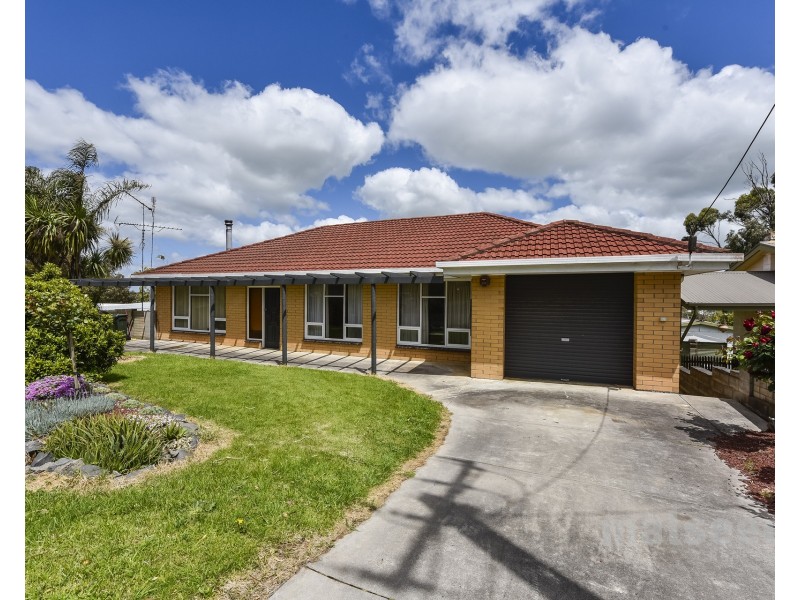 17 Sinclair Street, Mount Gambier SA 5290