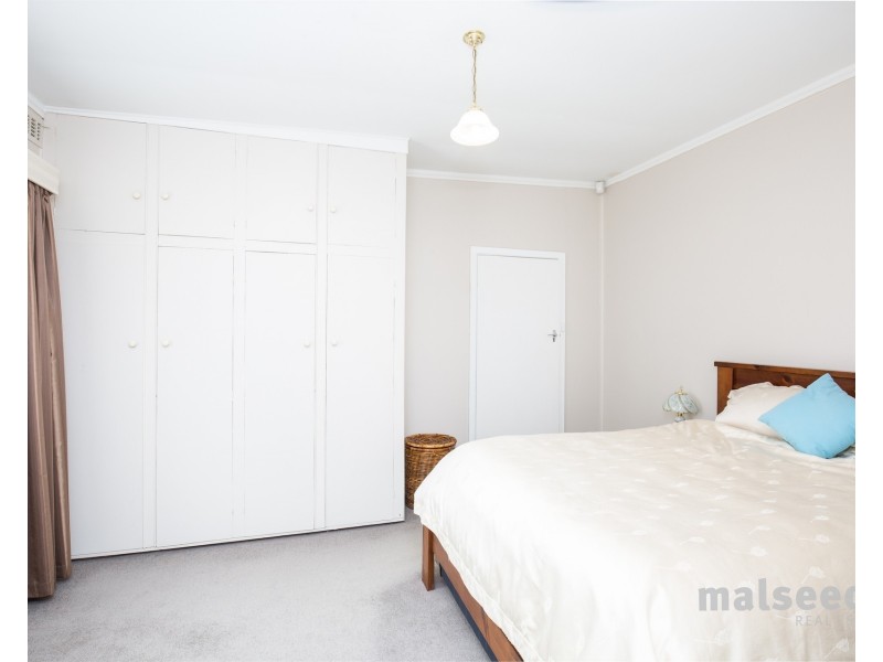 10 Sinclair Street, Mount Gambier SA 5290