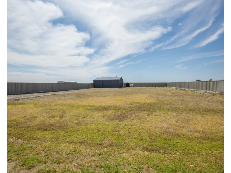 18 Pelican Point Road, Blackfellows Caves SA 5291