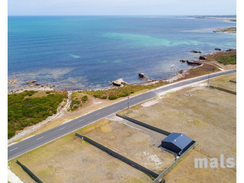 18 Pelican Point Road, Blackfellows Caves SA 5291
