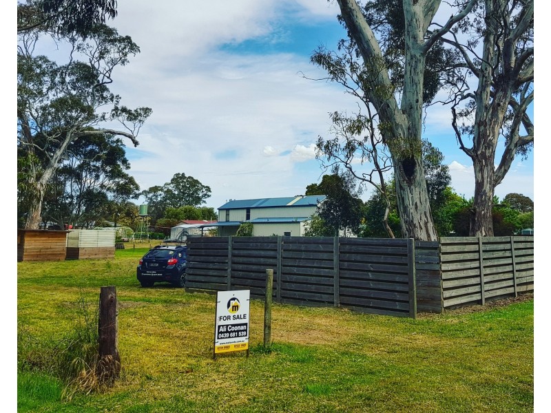 18 Railway Terrace, Kalangadoo SA 5278