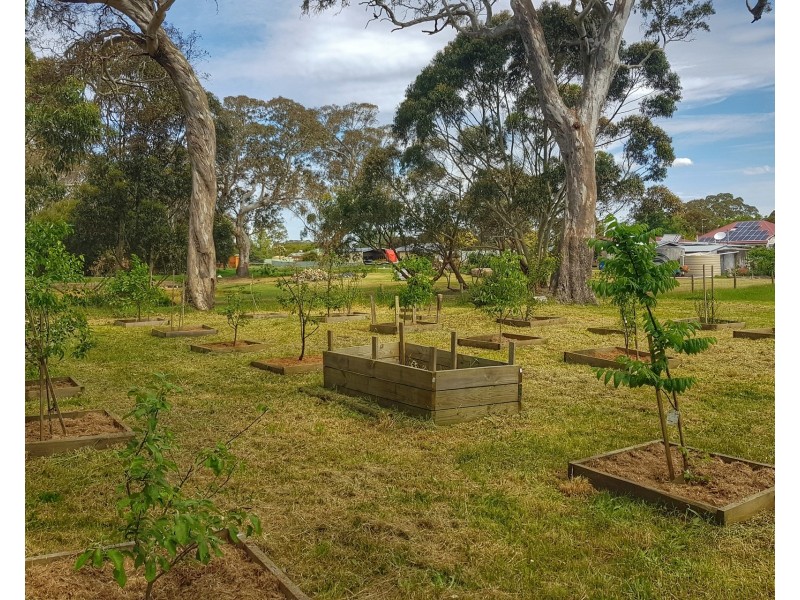 18 Railway Terrace, Kalangadoo SA 5278