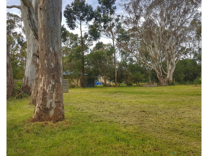 18 Railway Terrace, Kalangadoo SA 5278