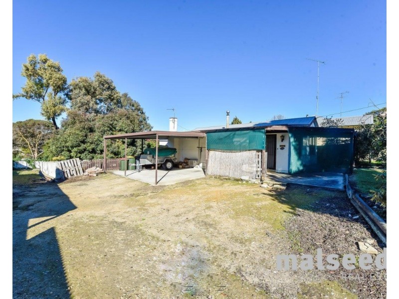 16 First Avenue, Naracoorte SA 5271