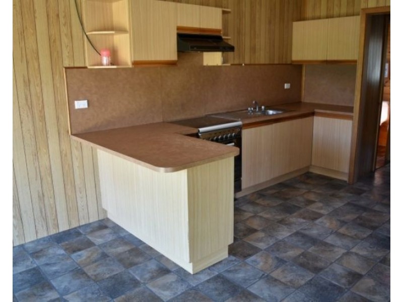 16 Ireland Street, Millicent SA 5280