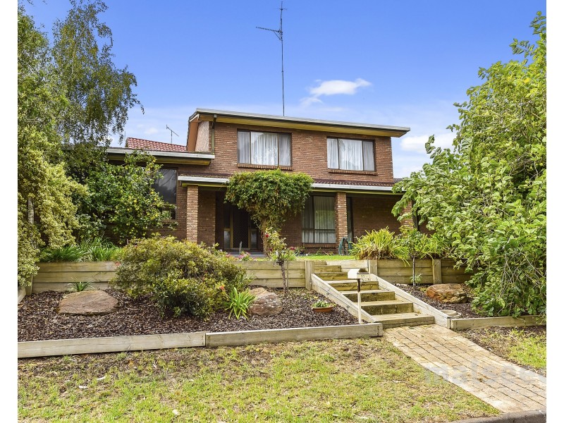 11 Comaum Avenue, Mount Gambier SA 5290