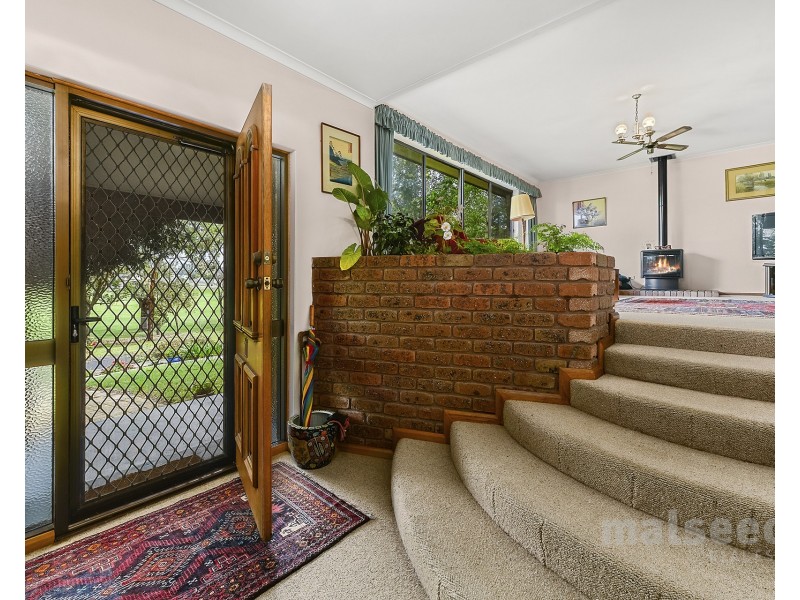 11 Comaum Avenue, Mount Gambier SA 5290