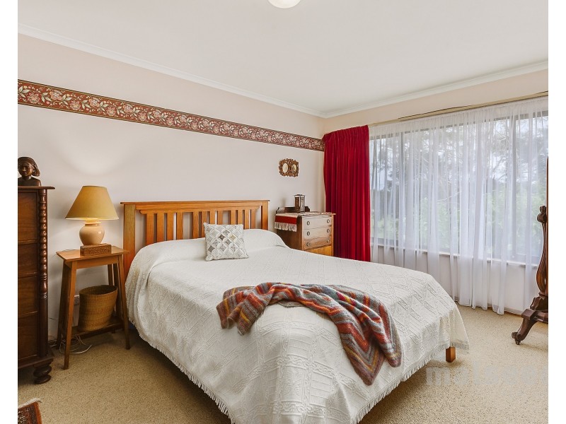 11 Comaum Avenue, Mount Gambier SA 5290