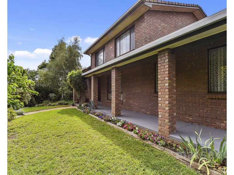 11 Comaum Avenue, Mount Gambier SA 5290