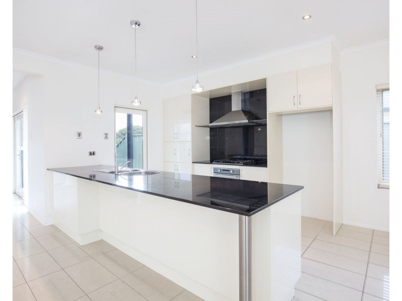 11 Bellaire Close, Mount Gambier SA 5290