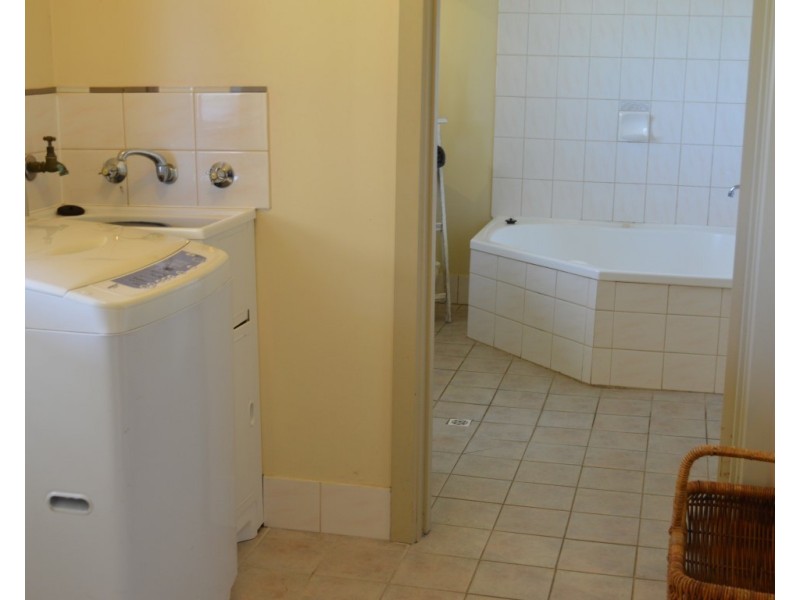 1 Arthur Street, Beachport SA 5280