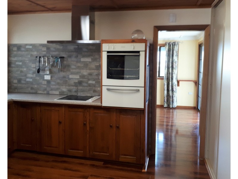 17 Cape Buffon Drive, Southend SA 5280